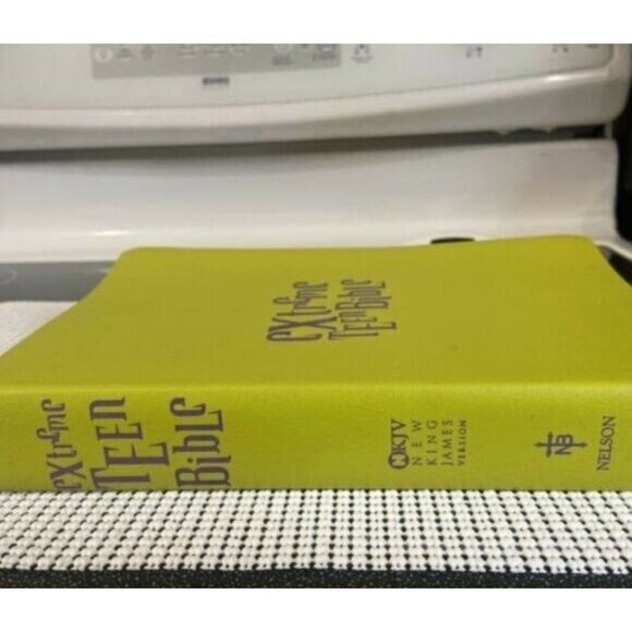 Extreme Teen Bible : New King James Version Lime Leatherette Cover by Nelson - Picture 4 of 5